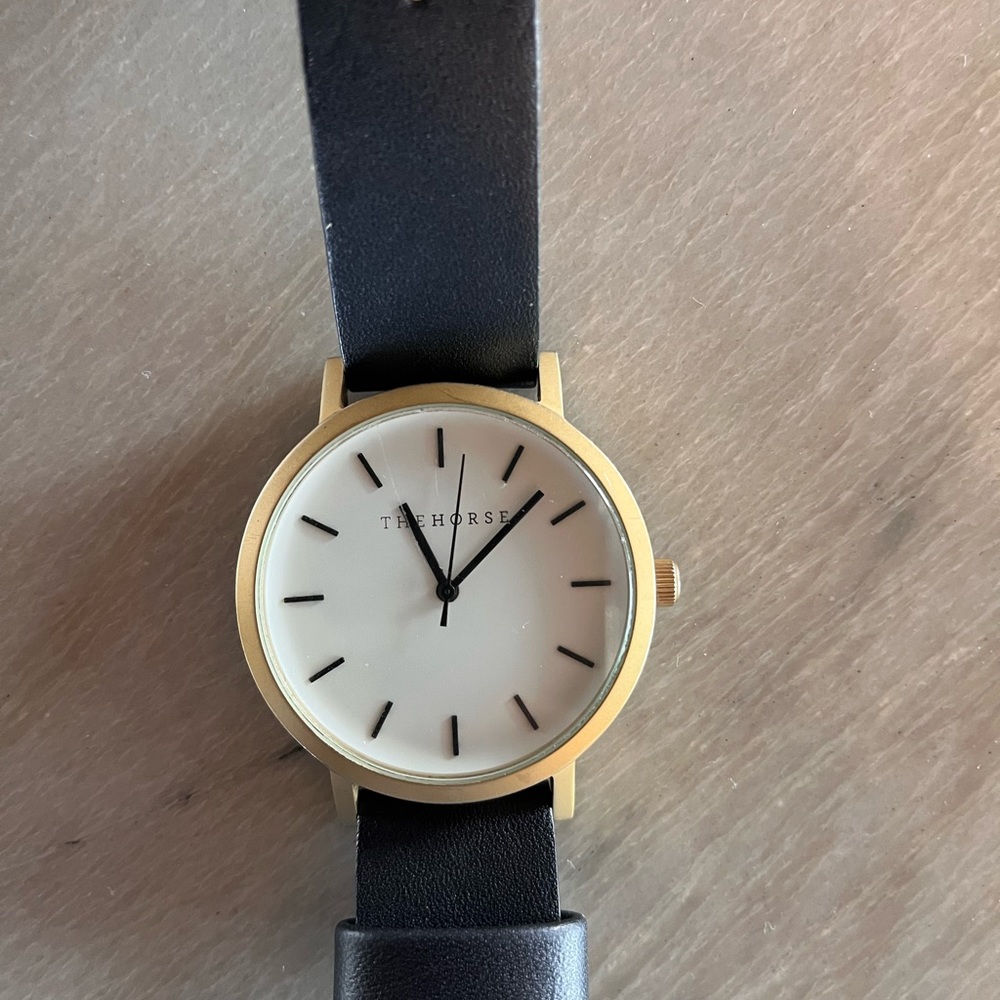 THE HORSE The Original Watch Unisex Black Leather Band White Dial Matte Gold